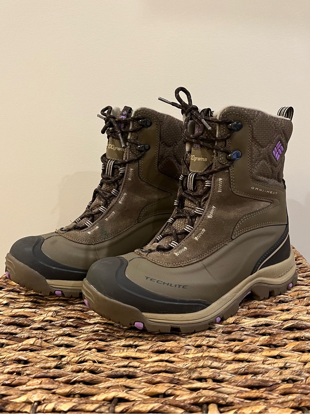 Columbia Bugaboot Tan Winter Hiking Boots ( size 9 women’s)